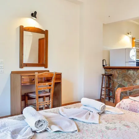 Castellos Bellos 4 * Marathiás